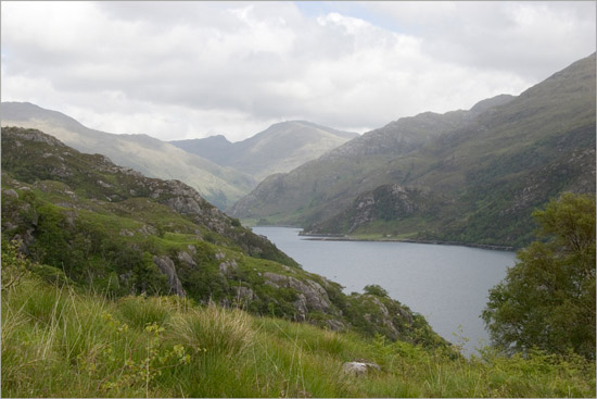 Buidhe Bheinn, Am Bathaich, Sgurr a’ Mhaoraich, Sgurr Dubh, Skiary, Runeval & Loch Hourn from above Caolasmor